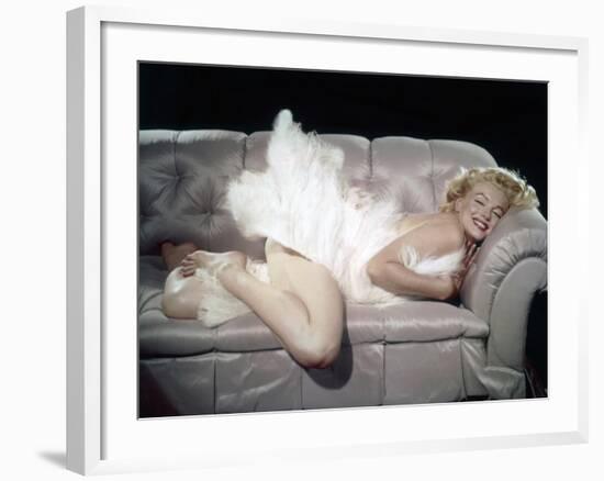 The Prince and the Shwogirl 1957 Directed by Laurence Olivier Marilyn Monroe-null-Framed Photo