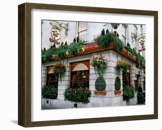 The Prince of Wales Pub, Covent Garden, London, England-Inger Hogstrom-Framed Premium Photographic Print