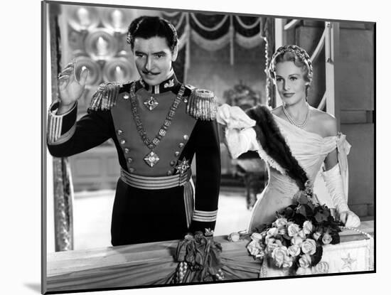 The Prisoner Of Zenda, Ronald Colman, Madeleine Carroll, 1937-null-Mounted Photo