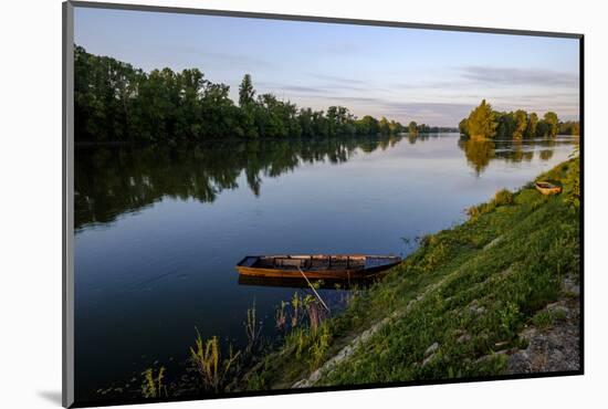 The quay along the Loire River, Chouze sur Loire, Loire Valley, UNESCO World Heritage Site, Indre e-Nathalie Cuvelier-Mounted Photographic Print