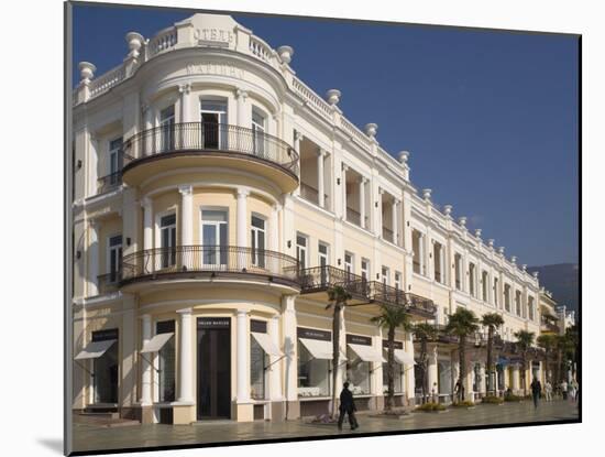 The Quay, Yalta, Crimea, Ukraine,Europe-Rolf Richardson-Mounted Photographic Print