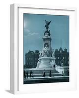 The Queen Victoria Memorial, Buckingham Palace, London, 1911-1912-FGO Stuart-Framed Giclee Print