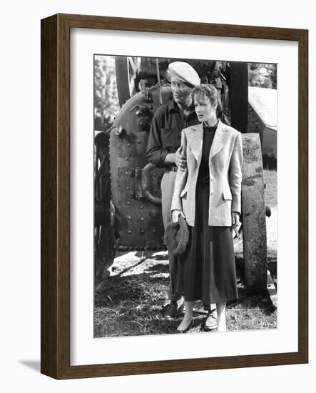 The Quiet Man, John Wayne, Maureen O'Hara, 1952-null-Framed Photo