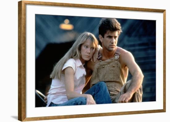 The River by Mark Rydell with Mel Gibson and Sissy Spacek, 1984 (photo)-null-Framed Photo