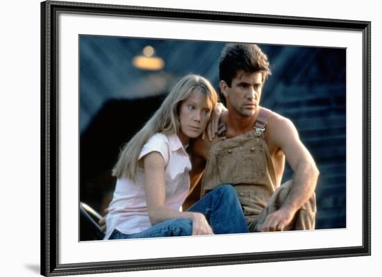 The River by Mark Rydell with Mel Gibson and Sissy Spacek, 1984 (photo)-null-Framed Photo