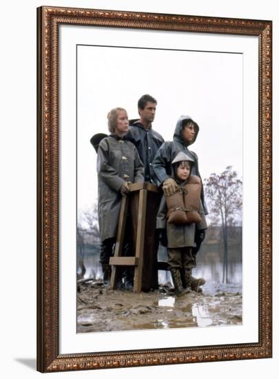 The River by Mark Rydell with Mel Gibson and Sissy Spacek, 1984 (photo)-null-Framed Photo