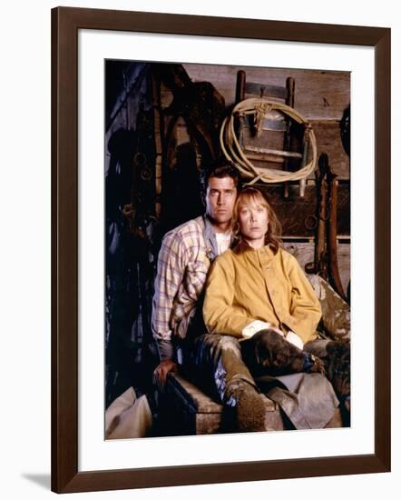 The River by Mark Rydell with Mel Gibson and Sissy Spacek, 1984 (photo)-null-Framed Photo