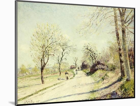 The Road from Veneux to Moret on a Spring Day, 1886-Alfred Sisley-Mounted Giclee Print