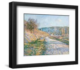 The Road to Vétheuil, 1879-Claude Monet-Framed Art Print