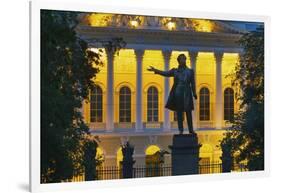 The Russian Museum.-Jon Hicks-Framed Photographic Print