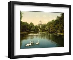 The Saxe Garden, Warsaw, Russia (I.E. Warsaw, Poland), C.1890-C.1900-null-Framed Premium Giclee Print