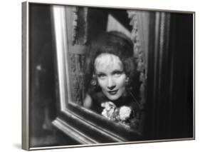 The Scarlet Empress, Marlene Dietrich As Catherine The Great, 1934-null-Framed Photo