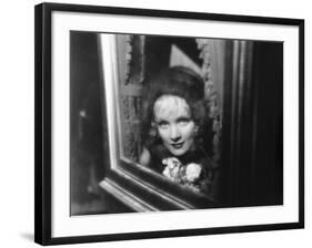 The Scarlet Empress, Marlene Dietrich As Catherine The Great, 1934-null-Framed Photo