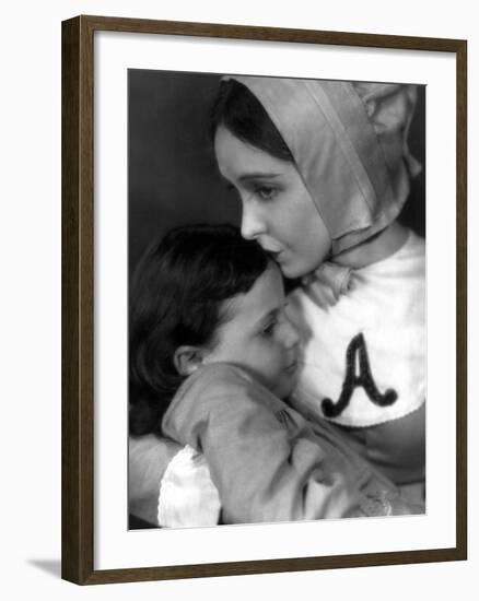 The Scarlet Letter, Joyce Coad, Lillian Gish, 1926-null-Framed Photo