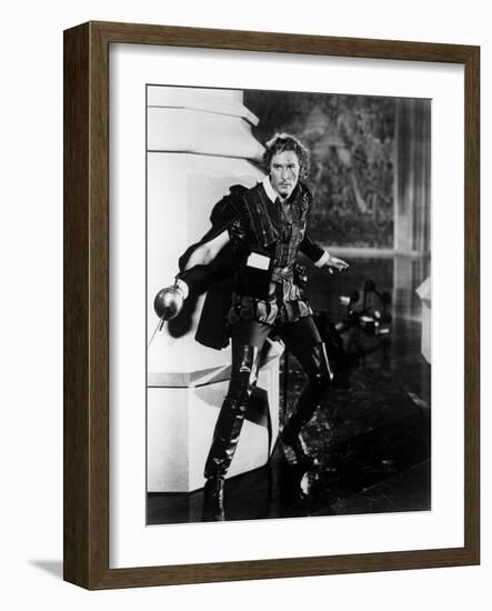 The Sea Hawk, Errol Flynn, 1940-null-Framed Photo