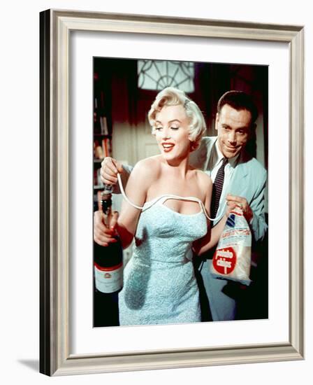 The Seven Year Itch by Billy Wilder with Marilyn Monroe and Tom Ewell, 1955-null-Framed Photo