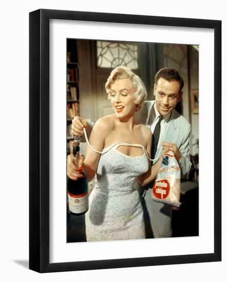 The Seven Year Itch, Marilyn Monroe, Tom Ewell, 1955-null-Framed Photo