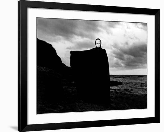 The Seventh Seal, Bengt Ekerot, 1957-null-Framed Photo