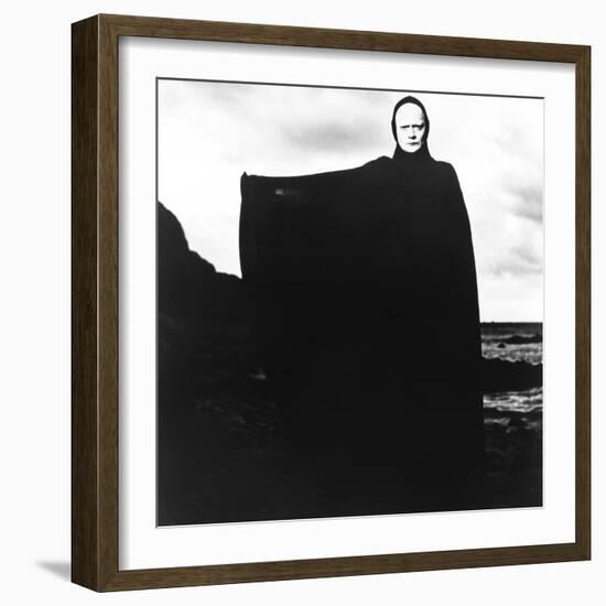 The Seventh Seal, Bengt Ekerot, 1957-null-Framed Photo