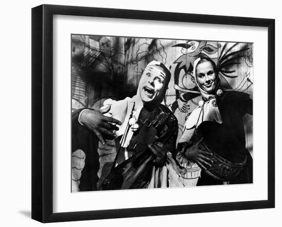 The Seventh Seal, Nils Poppe, Bibi Andersson 1957-null-Framed Photo