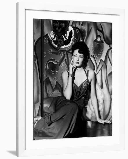 The Shanghai Gesture by Josef von Sternberg with Gene Tierney, 1941 (b/w photo)-null-Framed Photo