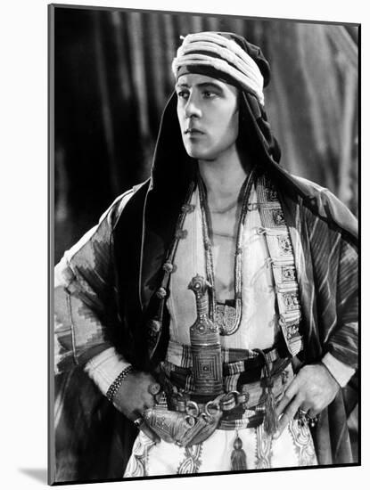 The Sheik, Rudolph Valentino, 1921-null-Mounted Photo