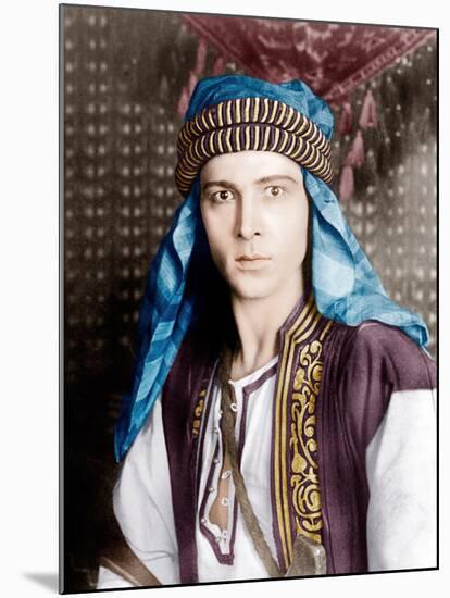 THE SHEIK, Rudolph Valentino, 1921-null-Mounted Photo
