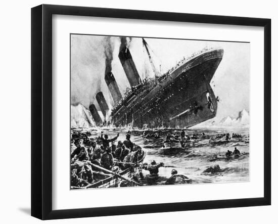 The Sinking of SS Titanic, 14 April 1912-null-Framed Giclee Print