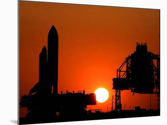 The Space Shuttle Discovery Nears the End of a Six Hour Journey from the Vehicle Assembly Building-null-Mounted Photographic Print