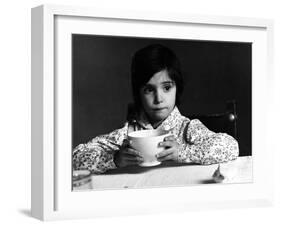 The Spirit Of The Beehive, (aka El Espiritu De La Colmena), Ana Torrent, 1973-null-Framed Photo