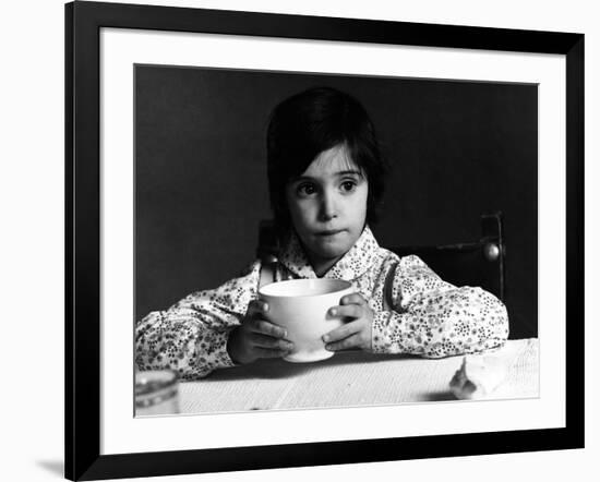 The Spirit Of The Beehive, (aka El Espiritu De La Colmena), Ana Torrent, 1973-null-Framed Photo