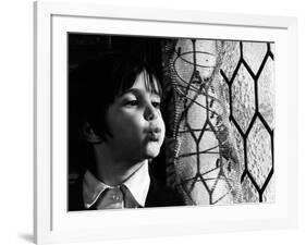 The Spirit Of The Beehive, (aka El Espiritu De La Colmena), Ana Torrent, 1973-null-Framed Photo