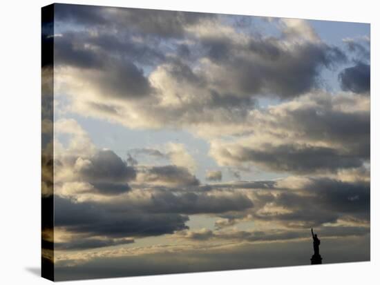 The Statue of Liberty, New York, Wednesday, October 25, 2006-Seth Wenig-Stretched Canvas