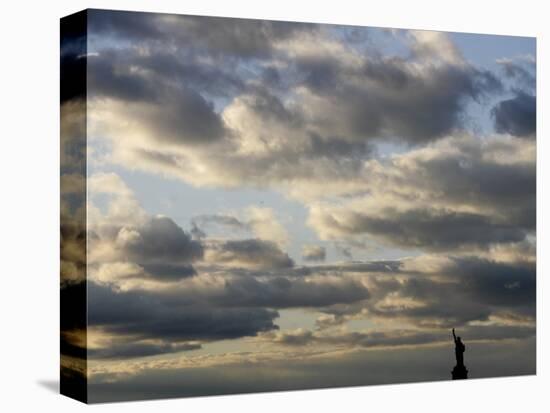 The Statue of Liberty, New York, Wednesday, October 25, 2006-Seth Wenig-Stretched Canvas