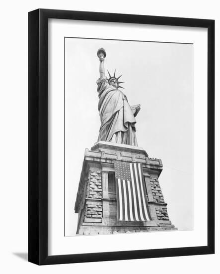 The Statue of Liberty-null-Framed Photographic Print