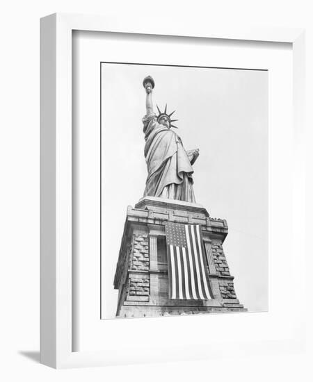 The Statue of Liberty-null-Framed Photographic Print