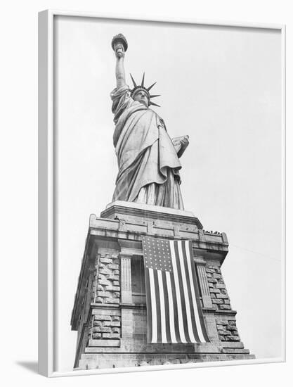 The Statue of Liberty-null-Framed Photographic Print