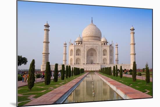 The Taj Mahal, UNESCO World Heritage Site, Agra, Uttar Pradesh, India, Asia-Gavin Hellier-Mounted Photographic Print