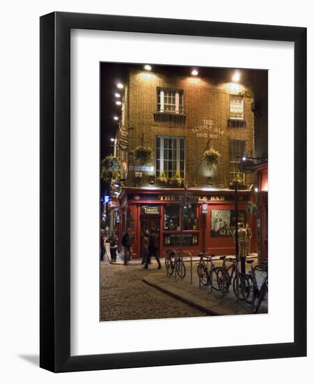 The Temple Bar Pub, Temple Bar, Dublin, County Dublin, Republic of Ireland (Eire)-Sergio Pitamitz-Framed Premium Photographic Print