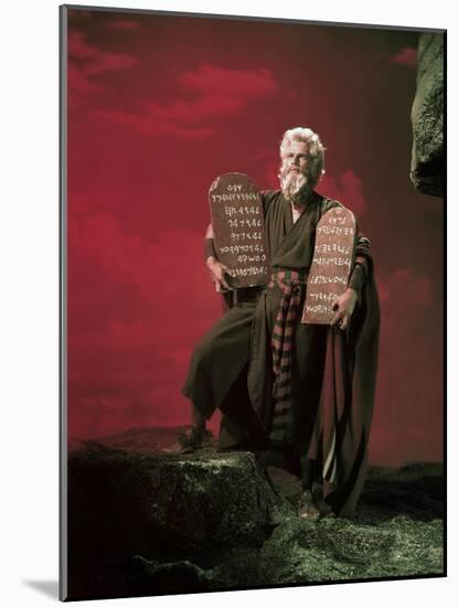 The Ten Commandments 1956 Directed by Cecil B. Demille Charlton Heston-null-Mounted Photo