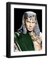 THE TEN COMMANDMENTS, Yul Brynner, 1956-null-Framed Photo