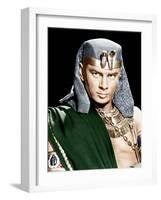 THE TEN COMMANDMENTS, Yul Brynner, 1956-null-Framed Photo