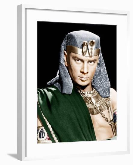 THE TEN COMMANDMENTS, Yul Brynner, 1956-null-Framed Photo