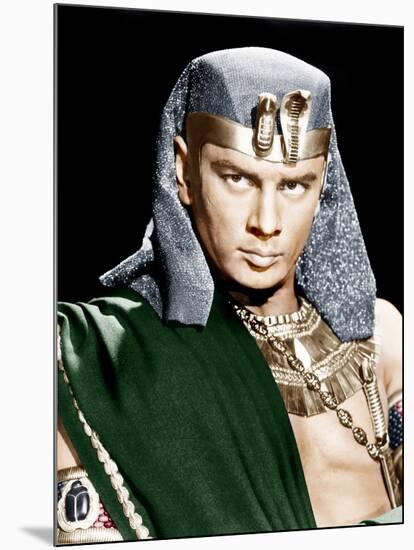 THE TEN COMMANDMENTS, Yul Brynner, 1956-null-Mounted Photo