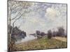 The Thames at Hampton Court, East Molesey-Alfred Sisley-Mounted Giclee Print