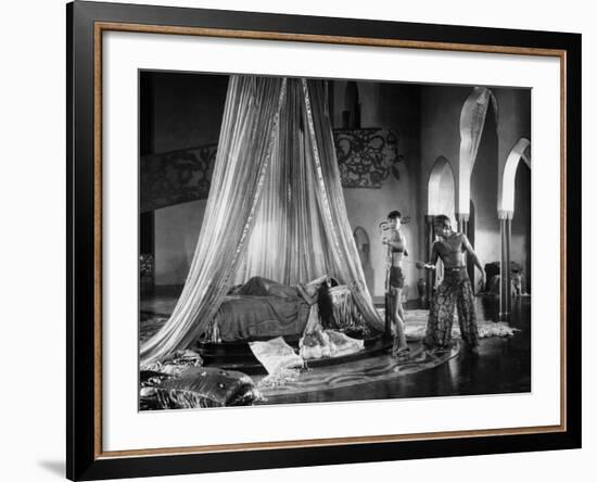 The Thief Of Bagdad, Julanne Johnston, Anna May Wong, Douglas Fairbanks, Sr., 1924-null-Framed Photo