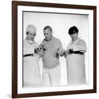 The Three Stooges: Hey Moe! I Got No Pulse!-null-Framed Photo