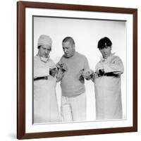 The Three Stooges: Hey Moe! I Got No Pulse!-null-Framed Photo