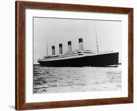 The Titanic Sails on the Ocean-null-Framed Photographic Print