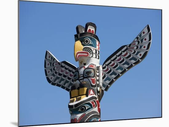 The Top of a Totem Pole, Stanley Park, Vancouver, British Columbia, Canada, North America-Martin Child-Mounted Photographic Print